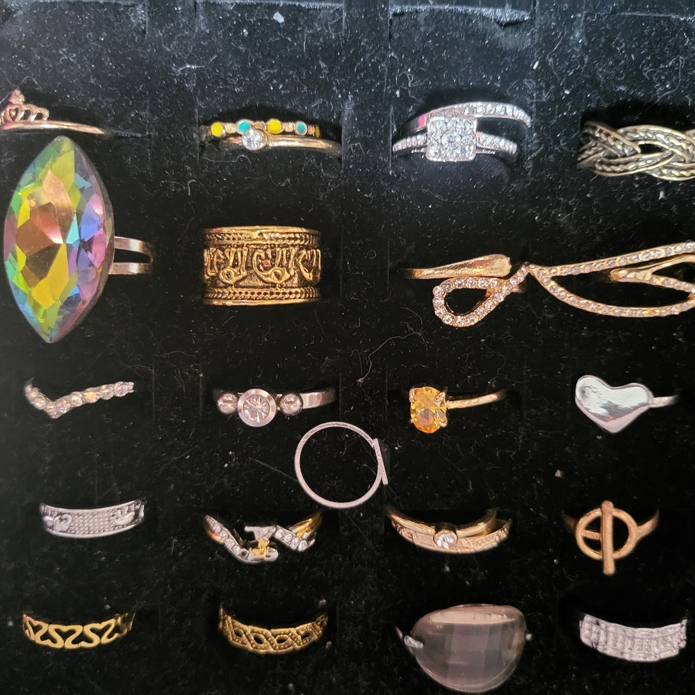Ring lot 25